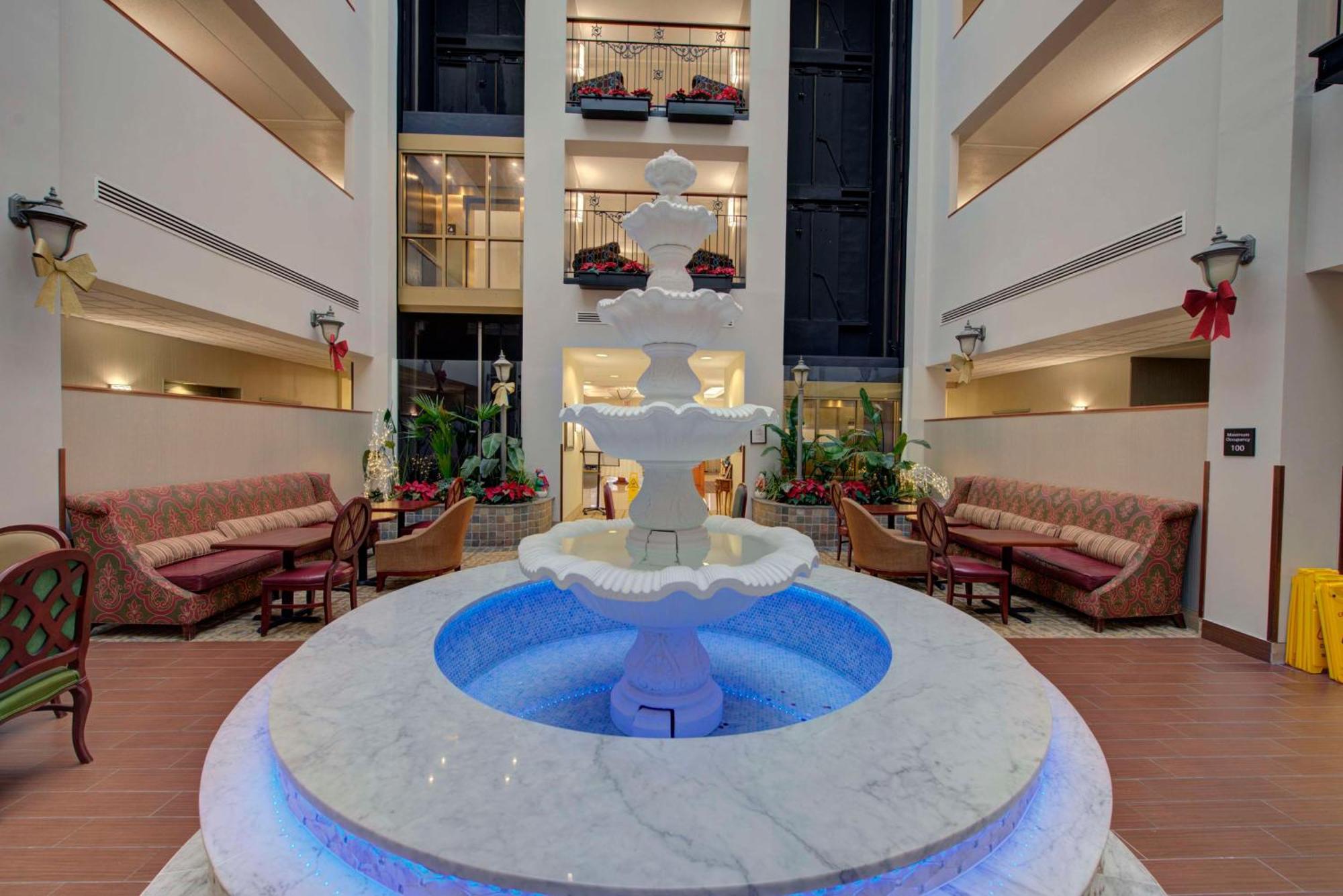 Hampton Inn & Suites By Hilton - Rockville Centre Exterior foto